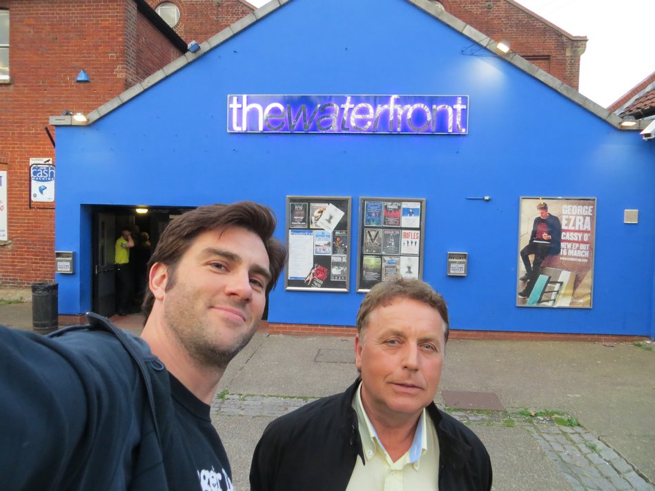 magnum_neonfly_norwich_2014-04-24 19-56-37